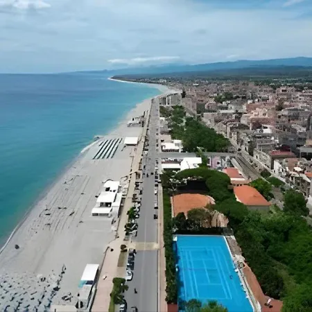 Couette-café Brezza Marina 3*