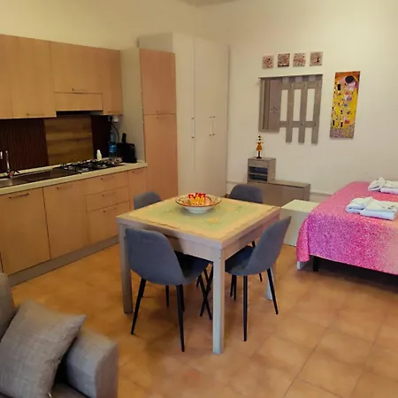 Couette-café Brezza Marina 3*